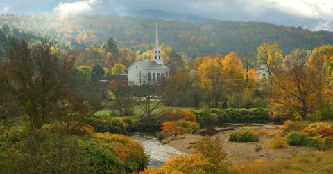 Spend The Night In This Incredible Vermont Retreat For An Unforgettable Adventure