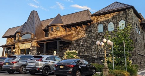 One Of The Best Diners In New Jersey Is Tucked Away In A Majestic Castle