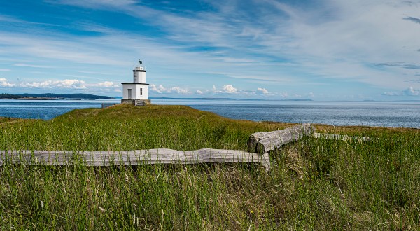 Few People Know There’s A Natural Wonder Hiding In This Tiny Washington Town