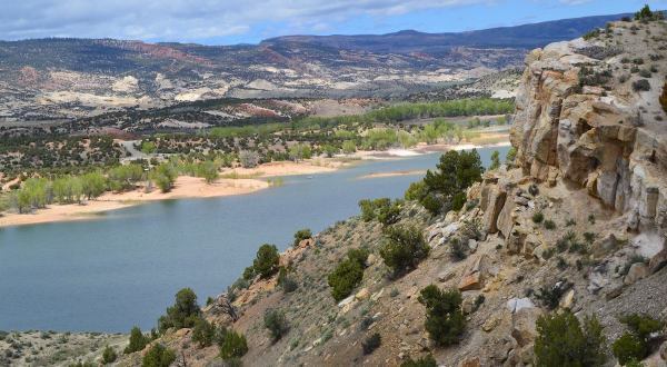 With a Lake, Campground, And Dark Skies, This Utah Park Is the Ultimate Family Destination