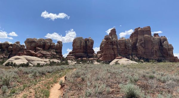 This Off-The-Beaten-Path Hiking Trail In Utah Is The Perfect Place To Escape