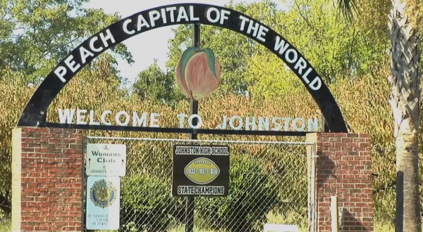 The Peach Capital Of The World Is One Of The Most Charming Small Towns In South Carolina You’ll Ever Visit