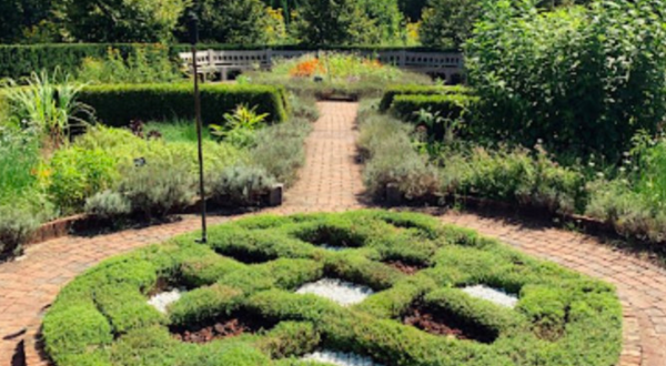 The Entire Family Will Love This 700-Acre Botanical Garden In Michigan