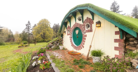 A Shire-Inspired Getaway In Washington, Stay In Your Own Private Hobbit Hole On Bainbridge Island