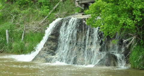 The Nebraska Waterfall Worth Driving Across The State To Explore