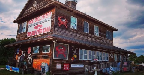 The Best Seafood In New Jersey Is Hiding Miles Down A Bumpy Dirt Road, But It's So Worth The Effort