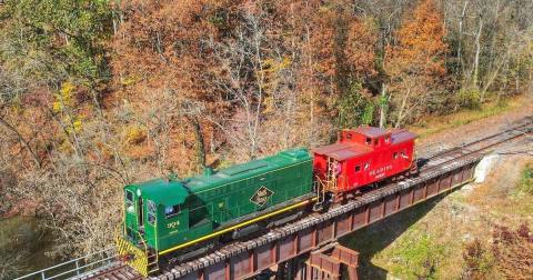 The Train Ride Through The New Jersey Countryside That Shows Off Fall Foliage