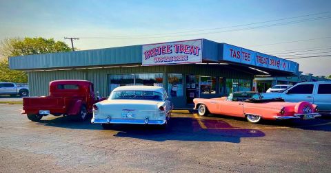Tastee Treat Is An Old Fashioned Diner In Oklahoma That's Been Serving Up Delicious Food For Decades