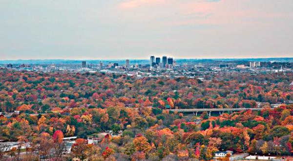 The Charming City In Alabama That’s Perfect For A Fall Day Trip