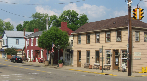 Tiny Waynesville, Ohio, Is A Time Capsule Town That’s Irresistibly Charming And Nostalgic