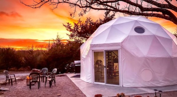 Enjoy A Creekside Glamping Adventure That’s Family Friendly At This Nebraska Spot