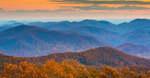 Here Are The Best Times And Places To View Georgia's Fall Foliage In 2023