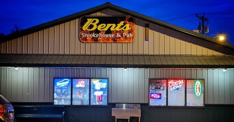 The Pork Tenderloin From Bents Smokehouse And Pub In Iowa Is So Big, It Could Feed An Entire Family