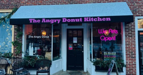 The Glazed Donuts From The ANGRY Donut In Massachusetts Are So Good, They Practically Melt In Your Mouth