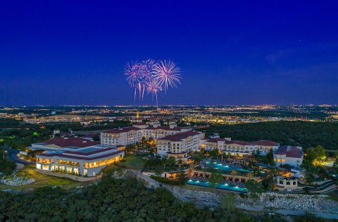 From Dawn To Dusk, Here's The Perfect Overnight Adventure In San Antonio, Texas