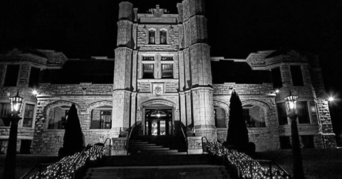 The Haunted Ghost Tour In Missouri Is A Paranormal Experience Like No Other