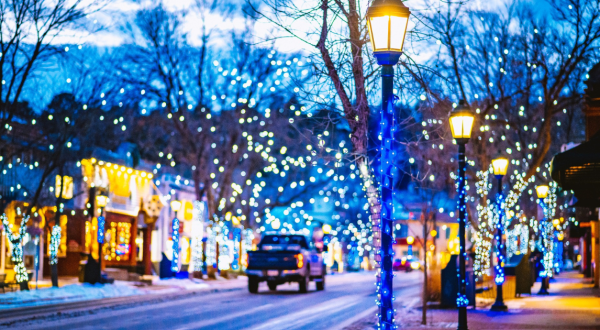 8 Christmas Towns In Colorado That Will Fill Your Heart With Holiday Cheer