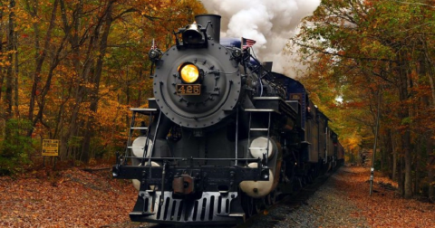 The Train Ride Through The Pennsylvania Countryside That Shows Off Fall Foliage