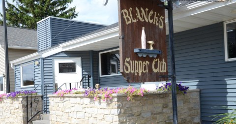 The Humble Supper Club In Wisconsin That's Been Owned By The Same Family For Over 70 Years