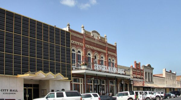 One Of The Most Remote Small Towns In Texas Is The Perfect Place To Get Away From It All