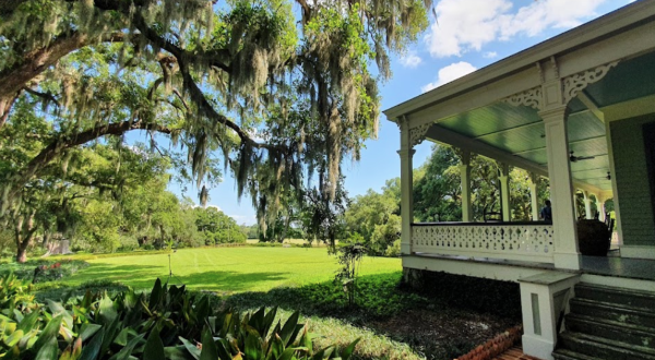 Take A Stroll Through Louisiana’s Past At This Historic House And Gardens