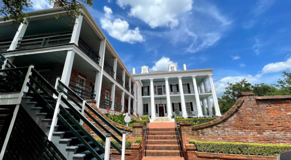 Experience Southern Charm At One Of Mississippi’s Oldest Hotels