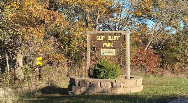 The Enchanting Slip Bluff Park In Iowa Is One Of The Best Places To Enjoy Autumn