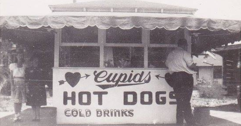 The Humble Hot Dog Stand In Southern California That's Been Owned By The Same Family For Over 75 Years