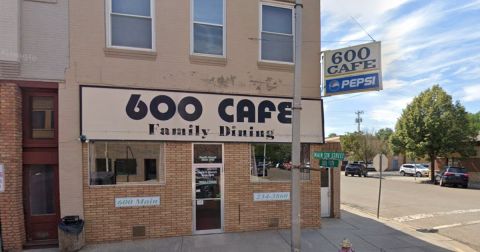 The Small-Town Diner Where Locals Catch Up Over Home Cooked Favorites