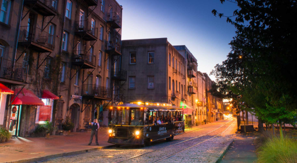 Explore The Haunted Side Of Savannah, Georgia On This Nighttime Trolley Ride