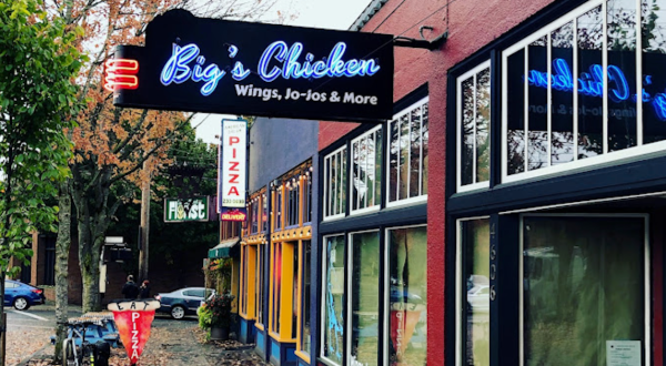 Oregon Is Famous For Its Jojos And You’ll Find The Best Ones At This Fried Chicken Spot