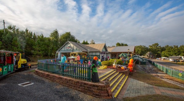 The Halloween Train Ride At Wales West Light Railway & RV Resort In Alabama Is Filled With Fun For The Whole Family