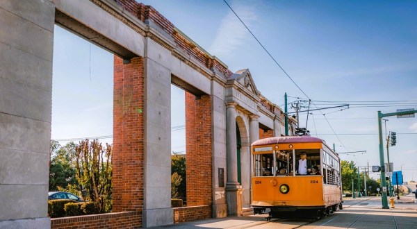 This Stunning European-Inspired District In Arkansas Is The Perfect Place For A Day Trip