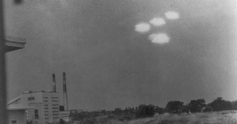 A UFO Was Sighted In Massachusetts 71 Years Ago And It's One Of The Most Fascinating UFO Sightings In History