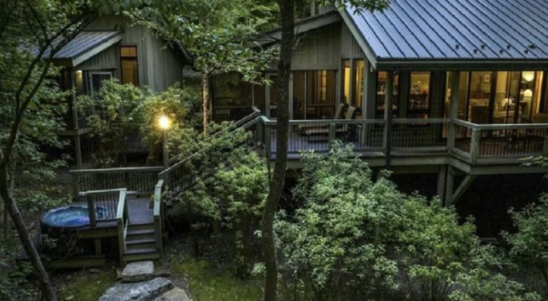 Enjoy A Picture-Perfect Weekend In The West Virginia Woods When You Visit A New River Gorge Treehouse