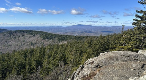 This Iconic Hiking Trail In New Hampshire Is One Of The Coolest Outdoor Adventures You’ll Ever Take