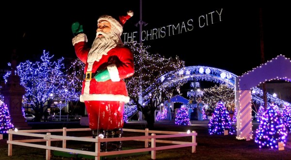 8 Christmas Towns In Massachusetts That Will Fill Your Heart With Holiday Cheer