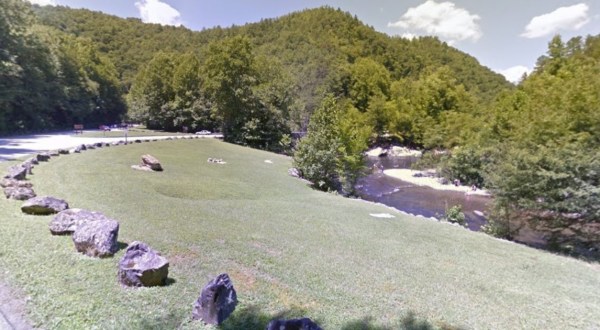 The Stunning Landscape In Tennessee That Appears As Though It Was Ripped From A Georges Seurat Painting