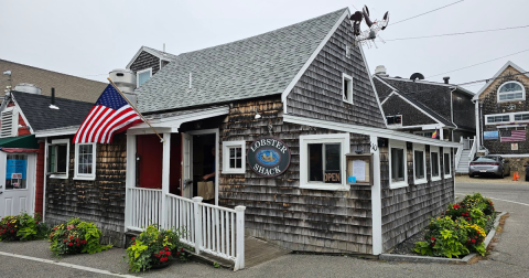 This Regional Restaurant Is One Of Maine's Favorite Places To Dine
