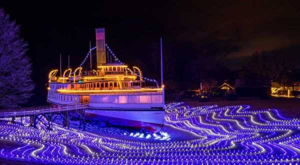 8 Christmas Light Displays In Vermont That Are Pure Holiday Magic