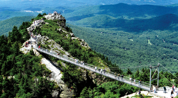 15 Incredible Natural Wonders In North Carolina That Defy Explanation