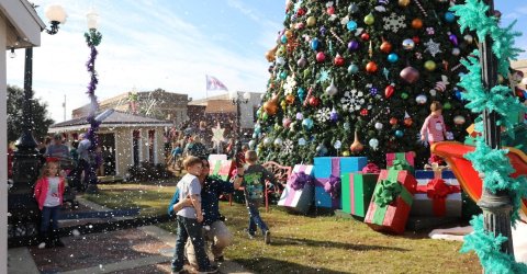 10 Christmas Towns In Alabama That Will Fill Your Heart With Holiday Cheer