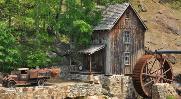 This Charming Community Might Just Be The Most Peaceful Place To Live In Georgia