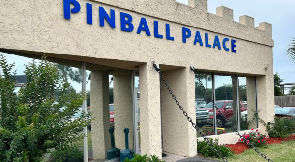 The Pinball Palace In Georgia With Over 150 Vintage Games Will Bring Out Your Inner Child