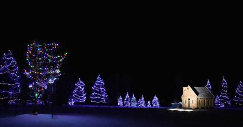 12 Light Displays In Wyoming That Are Pure Holiday Magic