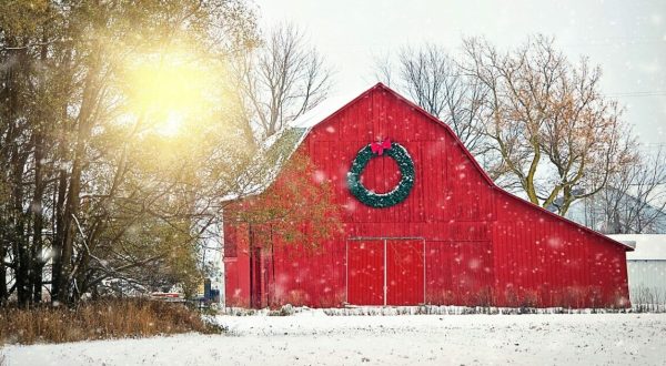 Take Your Holiday Shopping On The Road Along This Illinois Barn Sale Trail