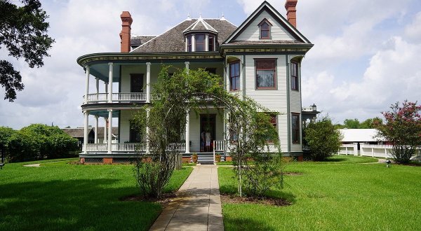 Take A Stroll Through Texas’ Past At This Historic Ranch