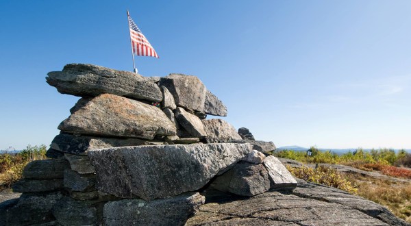 This Little-Known Trail Is Quite Possibly The Best Short Hiking Path In New Hampshire