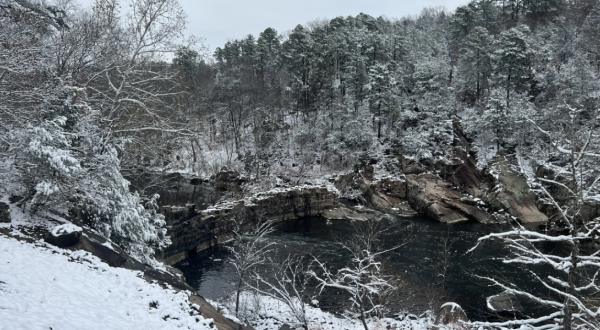 Hike Through Missouri’s Wintery Landscape On The Silver Mine Trail