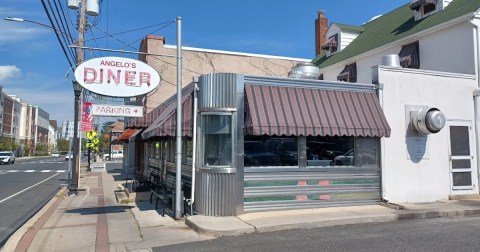 This 77-Year-Old Diner Is One Of The Most Nostalgic Destinations In New Jersey